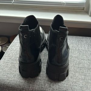 Sam Edelman Circus short cut boot